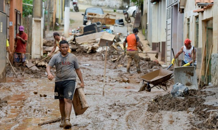 Defesa Civil faz alerta para fortes chuvas no Sudeste