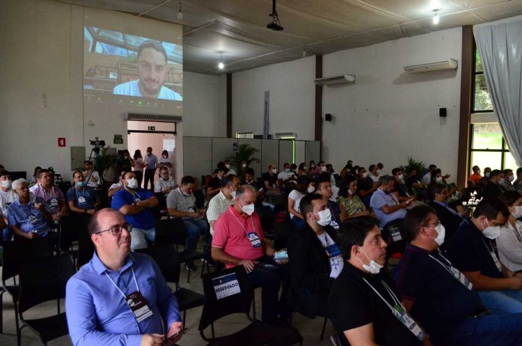 Evento de atração de investimentos "Vem Pra Minas, Vem pra Ubá" é realizado no município