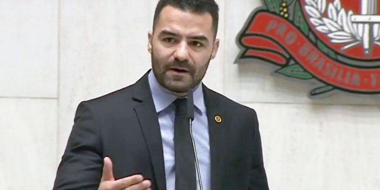 Podemos abre procedimento disciplinar contra deputado Arthur do Val