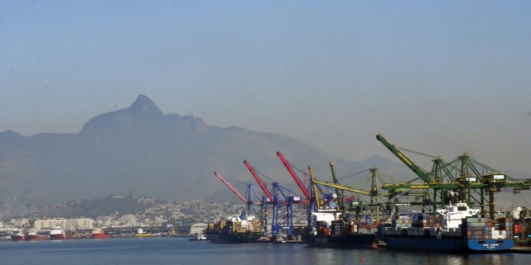Projeto de Lei regula o serviço de praticagem