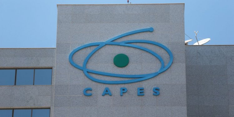 Universidade Aberta do Brasil oferece mais de 130 mil vagas
