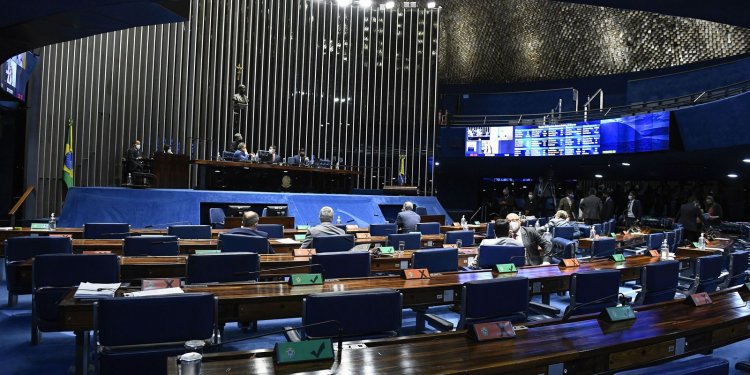 Senado aprova ampliação de divulgação sobre jovens desaparecidos