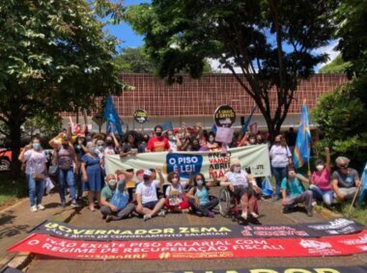Fim da greve dos professores: volta às aulas acontece nesta segunda em Viçosa