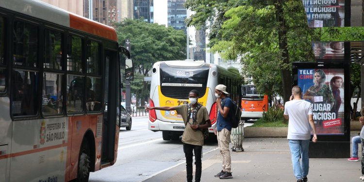 Covid-19: Brasil tem 26 mil novos casos e 161 óbitos em 24 horas