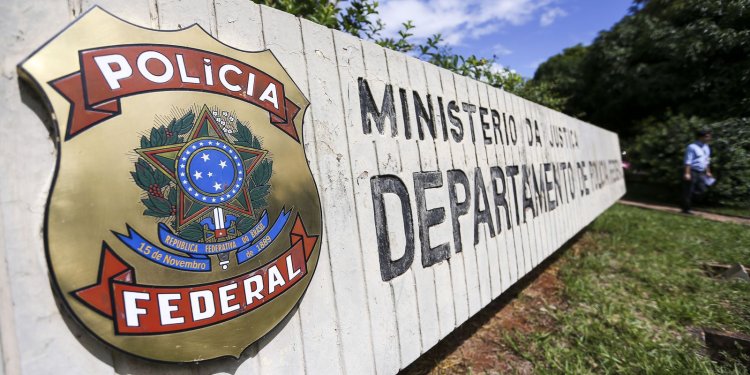 Polícia Federal pode ter diretoria de combate a crimes ambientais