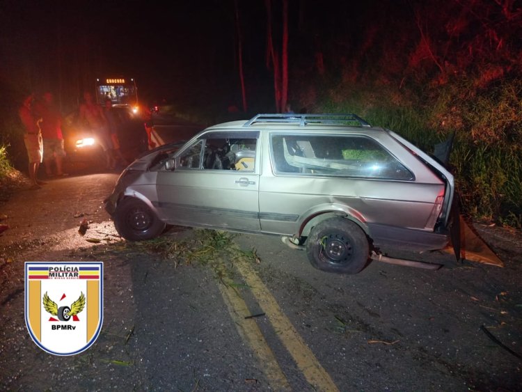 Acidente de trânsito com vítima na rodovia AMG-3050, sentido Chácara/ Juiz de Fora