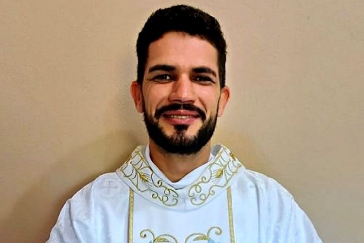 Polícia Civil investiga desaparecimento de padre responsável pela Paróquia de Fervedouro