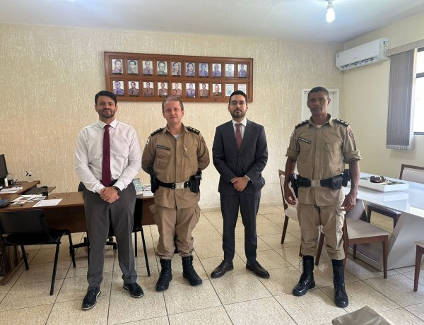 21º BPM recebe visita institucional dos novos promotores de justiça da comarca de Ub