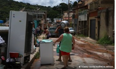 Sobe para 49 número de mortos em Juiz de Fora e Ubá