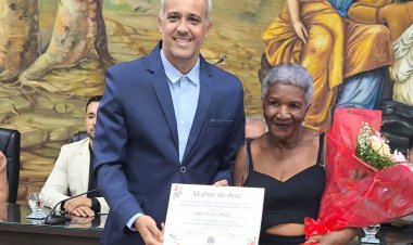 Edith da Silva Paula é homenageada com Diploma Mulher 2026 em Ubá