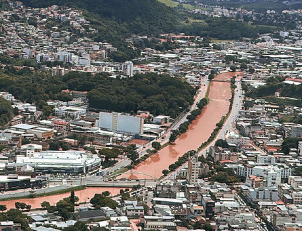 Governo de Minas anuncia R$ 200 milhões em crédito emergencial para empresas e prefeituras atingidas pelas chuvas