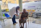 Idosas do Lar João de Freitas recebem as primeiras doses da vacina contra a gripe em Ubá